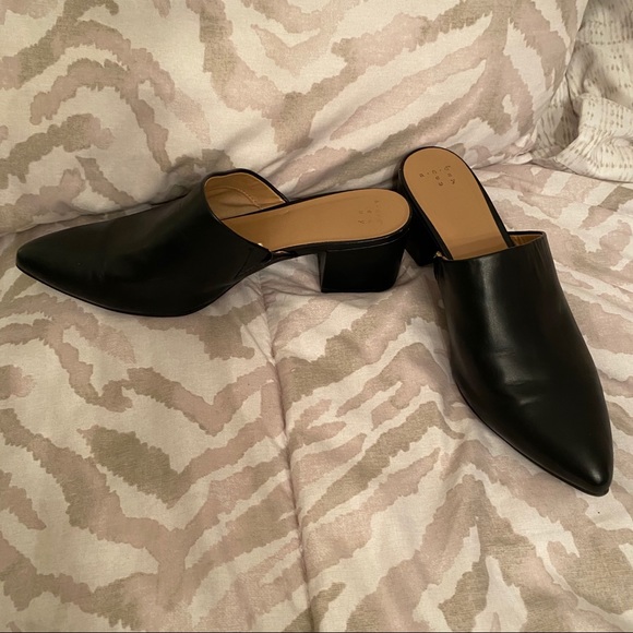 a new day Shoes - NWOT Black Mules SZ 9
